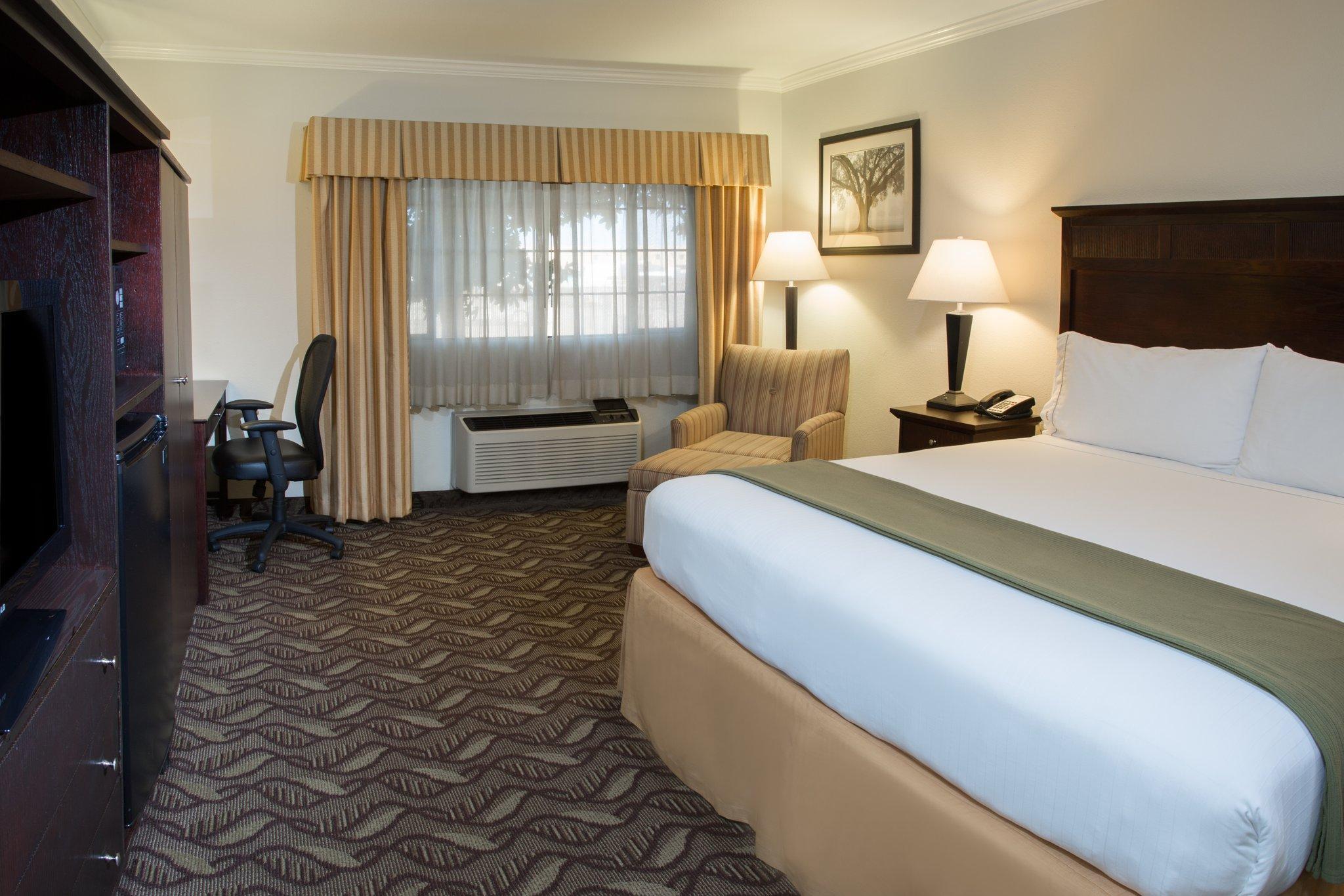 Holiday Inn Express Lompoc By Ihg Exterior photo